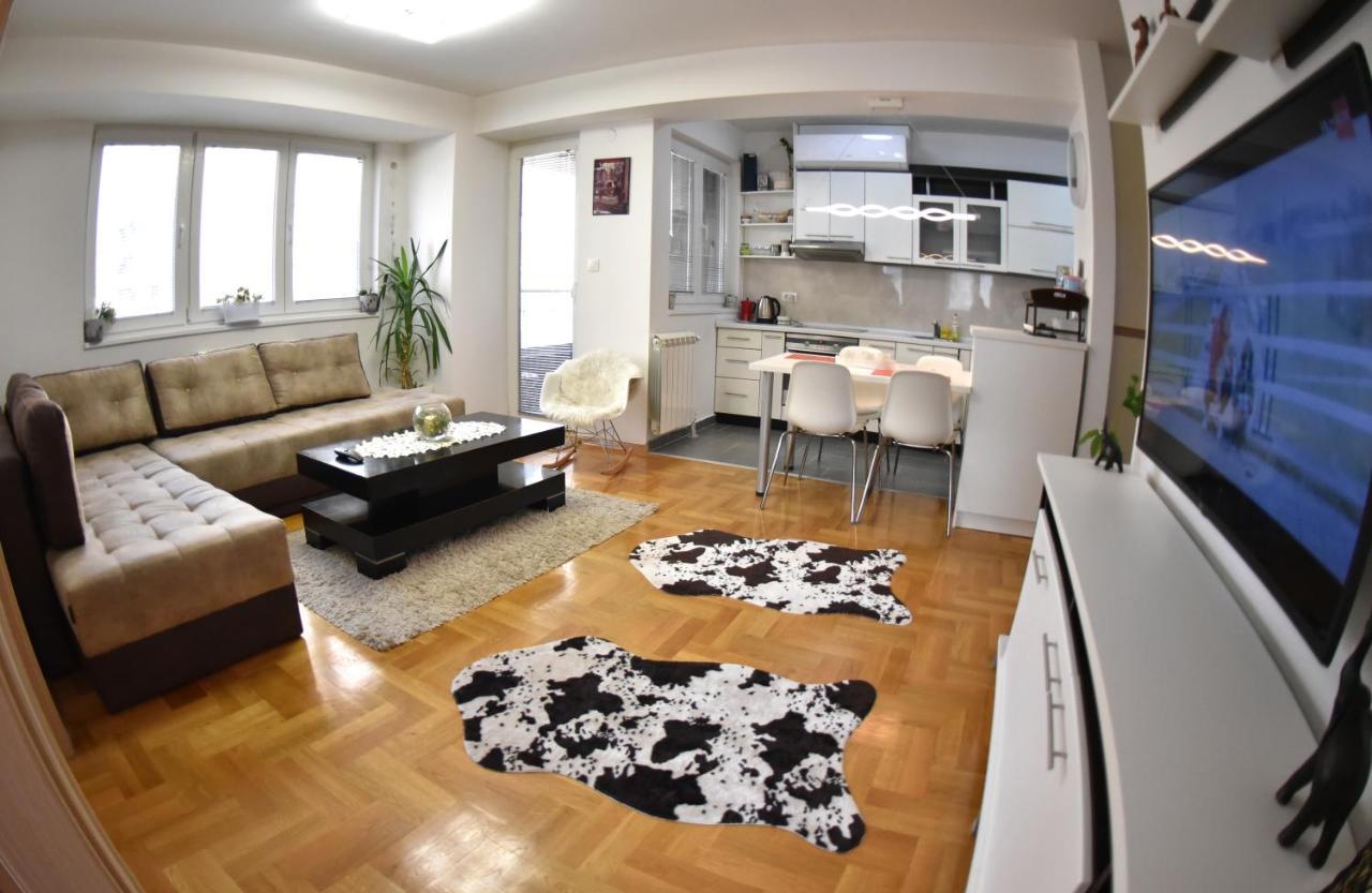 Modern & Cozy Apartment Skopje Exterior photo